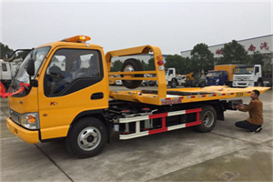 嘉定区哪里有拖车服务