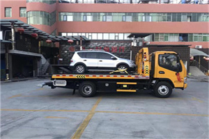 嘉定区汽车紧急补胎换胎救援