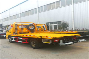 嘉定区附近拖车救援搭电