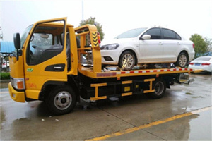 嘉定区附近拖车救援24小时服务热线